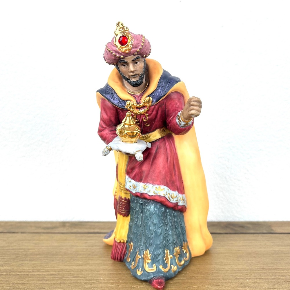 Kirkland‎ Signature #75177 Nativity Wise Man standing Figurine Replacement
